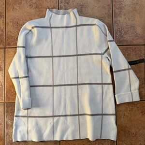 Women's Tahari Cream and Taupe Sweater